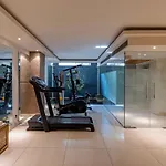 Hotel Saket 27