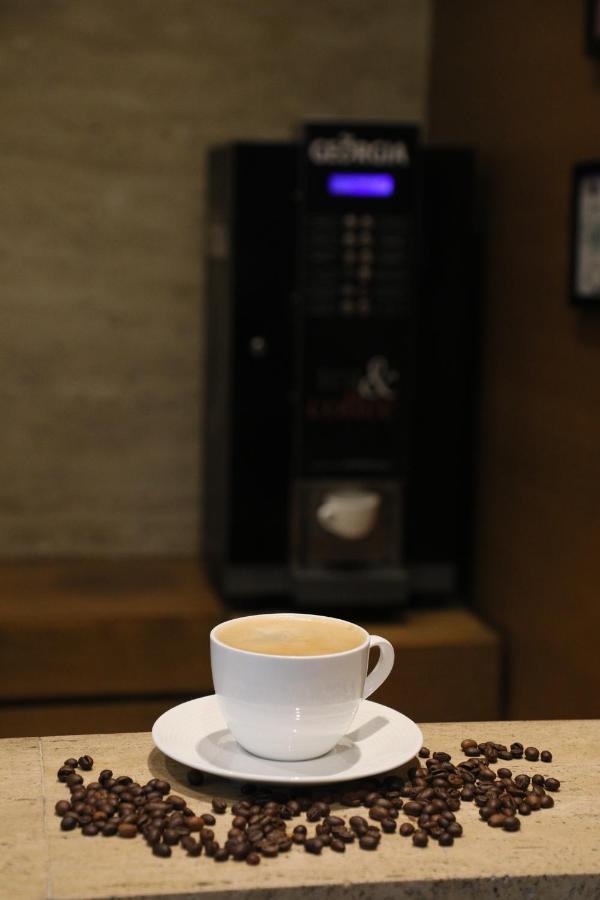 Hotel Saket 27 New Delhi