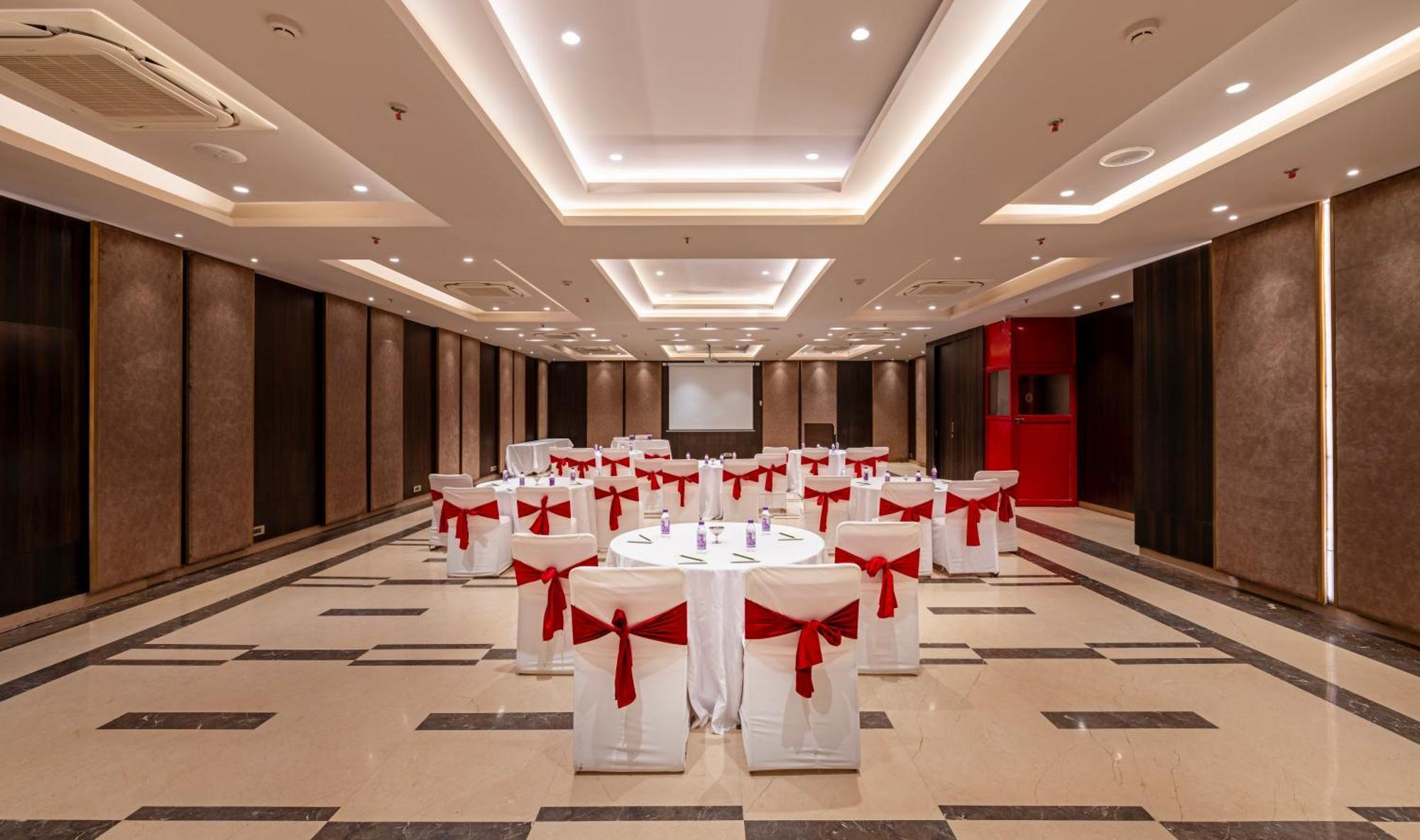 Saket 27 Hotel New Delhi