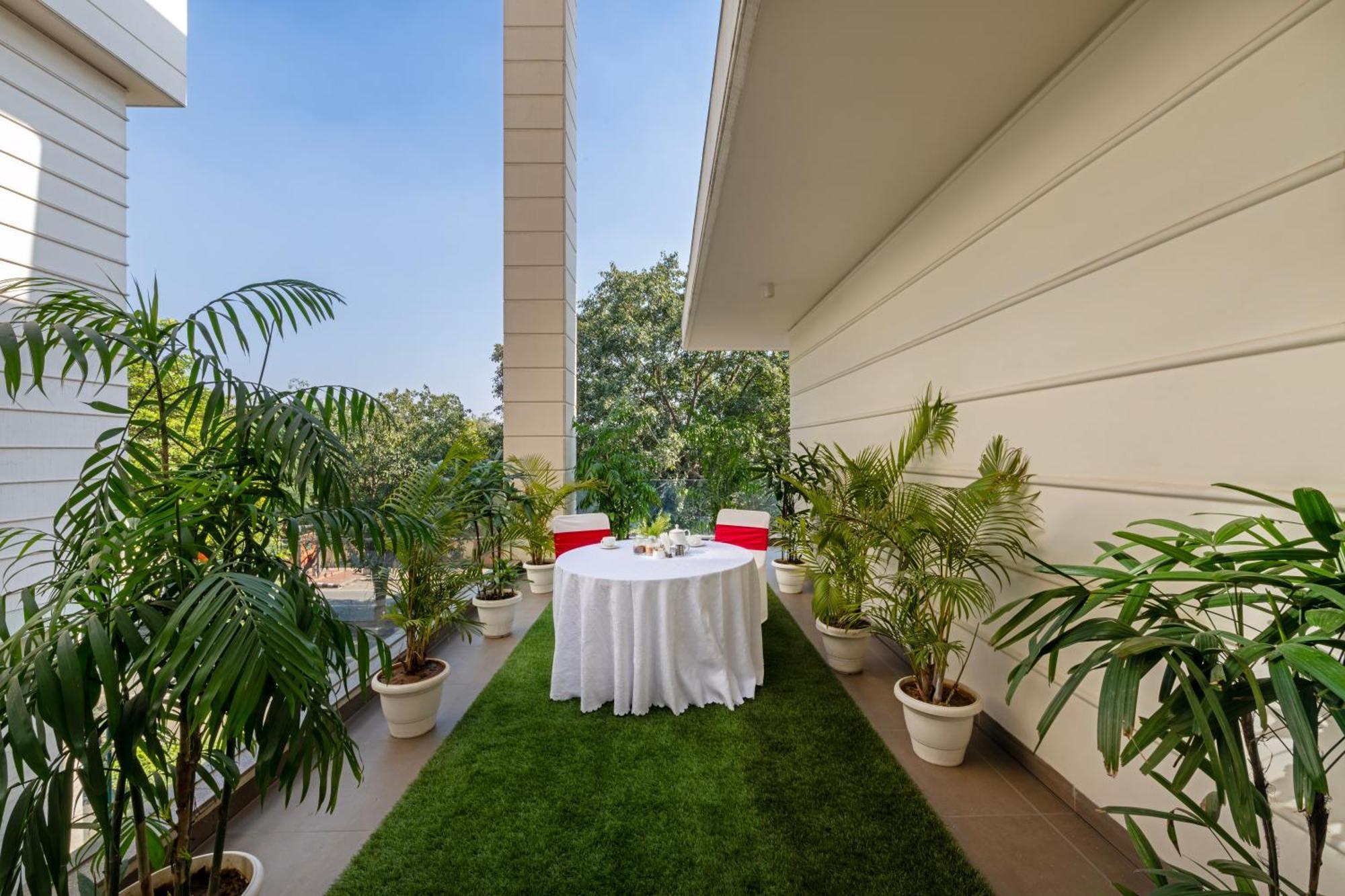 Hotel Saket 27