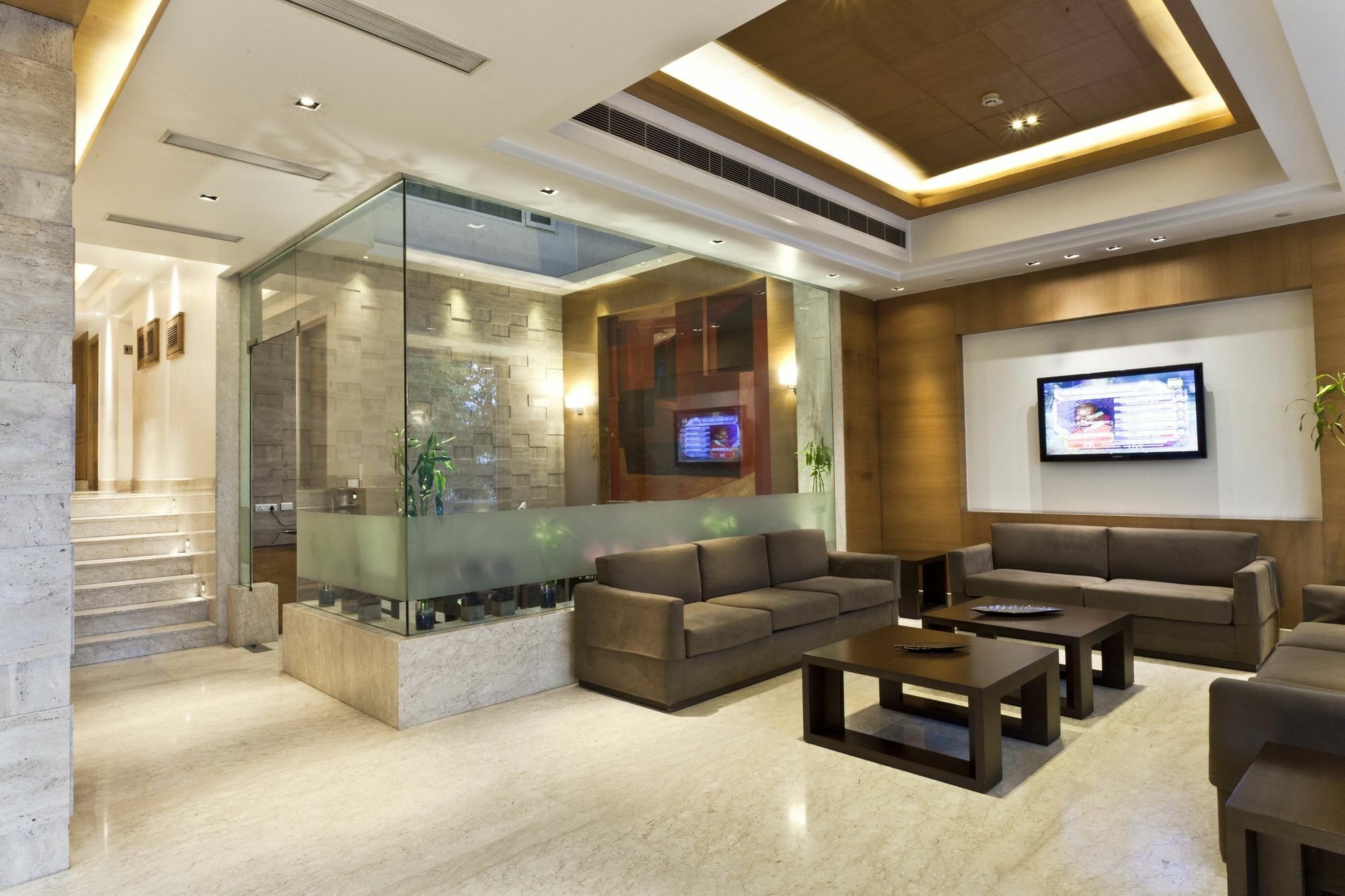 Hotel Saket 27